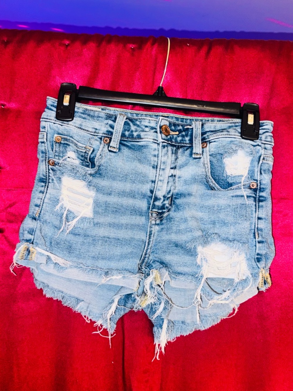 👑 CUTE SIZE 2 DISTRESSED AMERICAN Eagle Outfitters Light Blue Denim Shorts